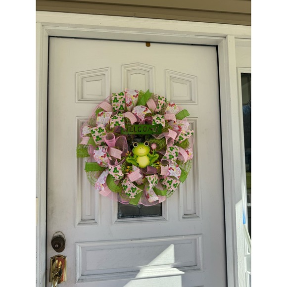 Welcome Frog Mesh Ribbon Spring & Summer Wreath Front Door Hanger Home Decor - Picture 8 of 8